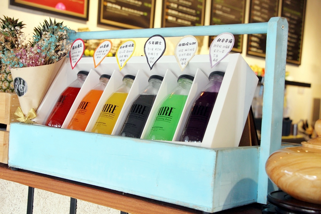 捧花系果昔,彰化果家水果奶昔大爆炸。 - 微笑Joe幸運