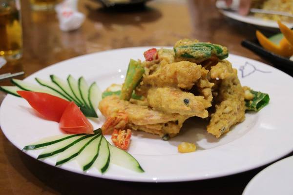 586食堂:【台北食記】586食堂~台菜料理。活體海鮮現撈現煮新鮮吃的到/家人圍爐聚餐或三五好友團聚的餐廳/近新生高架橋餐廳料理