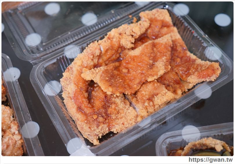 北平豪大雞排(咔汁店) - 好吃不油膩的乾爽鹹酥雞