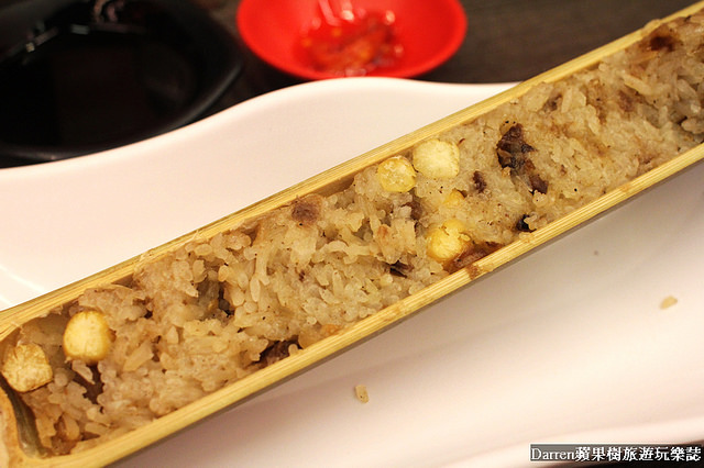 『桃園中壢美食』大母雞創意燉鍋★一個人也能獨享的養生燉雞湯/中壢SOGO商圈美食桃園金牌好店/大公雞烤雞燉雞