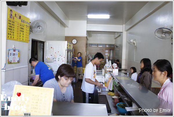 ╠高雄。食記╣大ㄎㄡ胖碳烤三明治~☆簡單美味,創造出可口幸福的滋味,不管早餐、宵夜都是爆滿大排隊人潮!
