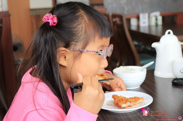 屏東內埔︱邱氏咖啡巧克力　連陳美鳳都慕名前來直播的巧克力主題餐廳，合菜也很令人驚豔呢！