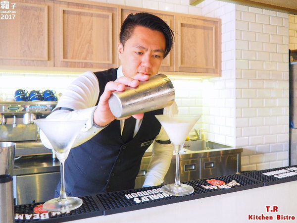 T.R Kitchen Bistro:T.R Kitchen Bistro,在麗寶outlet享受義法微醺料理~