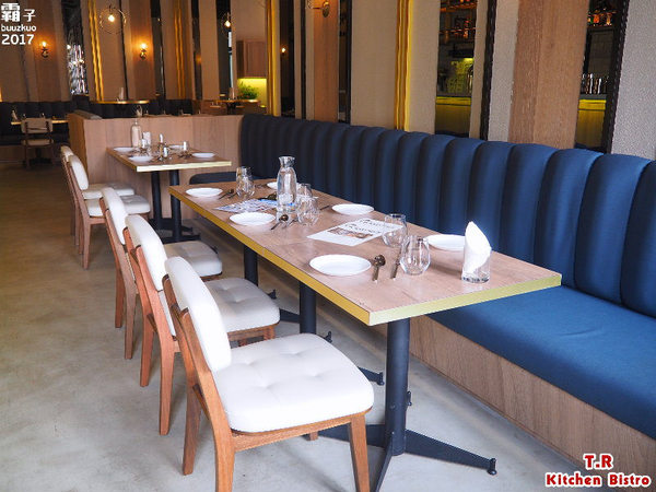 T.R Kitchen Bistro:T.R Kitchen Bistro,在麗寶outlet享受義法微醺料理~