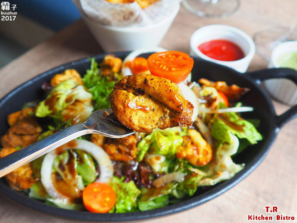 T.R Kitchen Bistro:T.R Kitchen Bistro,在麗寶outlet享受義法微醺料理~