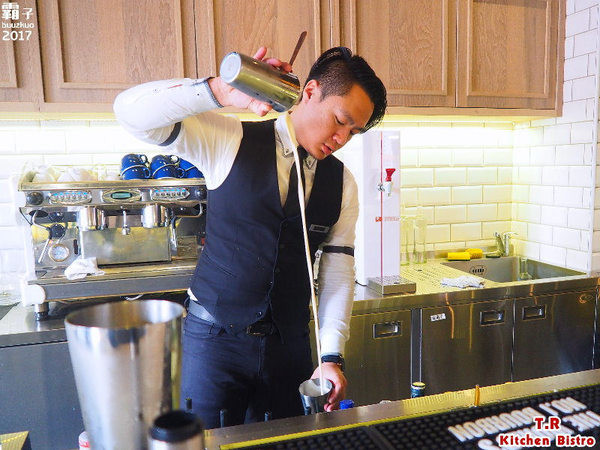 T.R Kitchen Bistro:T.R Kitchen Bistro,在麗寶outlet享受義法微醺料理~