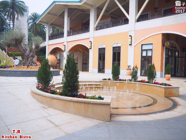 T.R Kitchen Bistro:T.R Kitchen Bistro,在麗寶outlet享受義法微醺料理~