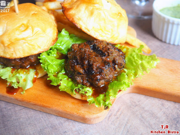 T.R Kitchen Bistro:T.R Kitchen Bistro,在麗寶outlet享受義法微醺料理~