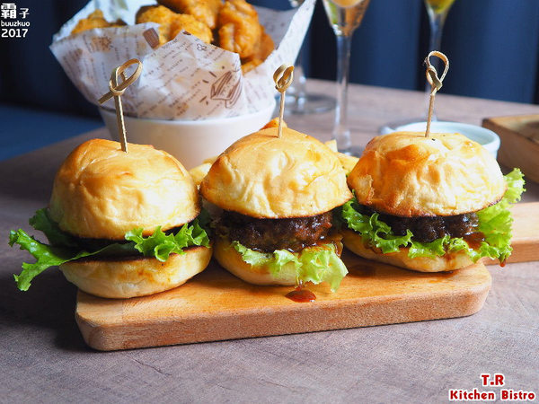 T.R Kitchen Bistro:T.R Kitchen Bistro,在麗寶outlet享受義法微醺料理~