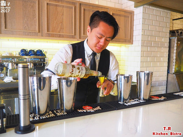 T.R Kitchen Bistro:T.R Kitchen Bistro,在麗寶outlet享受義法微醺料理~