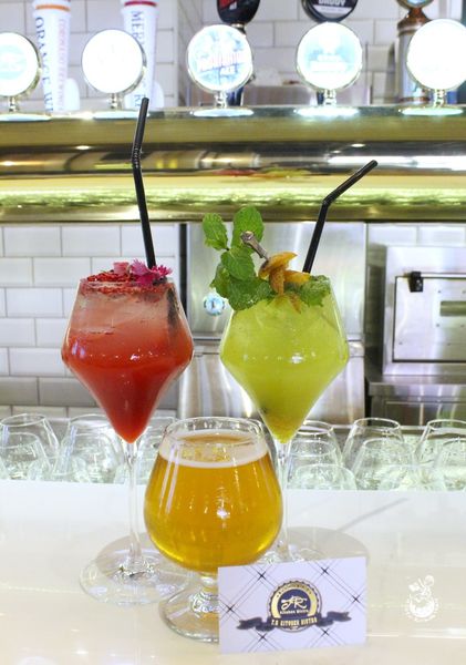 【台中后里區。美食】麗寶outlet餐廳推薦：T.R Kitchen Bistro //義法時尚微醺餐酒館，滿足視覺和味覺的特色調酒和茶飲