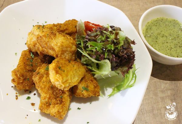 【台中后里區。美食】麗寶outlet餐廳推薦：T.R Kitchen Bistro //義法時尚微醺餐酒館，滿足視覺和味覺的特色調酒和茶飲