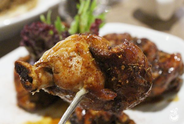 【台中后里區。美食】麗寶outlet餐廳推薦：T.R Kitchen Bistro //義法時尚微醺餐酒館，滿足視覺和味覺的特色調酒和茶飲