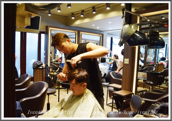 Deyi Hair Salon 得意 髮型．養護．沙龍：《台北大安美髮沙龍》Leo總是抓得住客戶的型，再次推薦朋友來找帥氣又擅剪短髮的Leo設計師-『Deyi Hair Salon 得意 髮型．養護．沙龍』