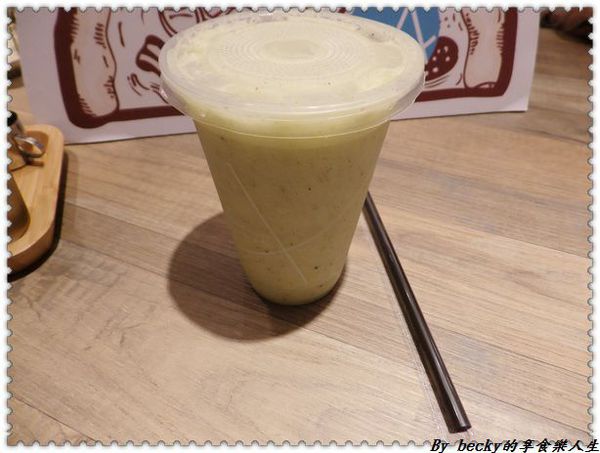 <捷運中山國中站>輕義食尚/客意自選/客製化/平價、高CP值套餐美食/Pizza CreAfe客意比薩—民權店