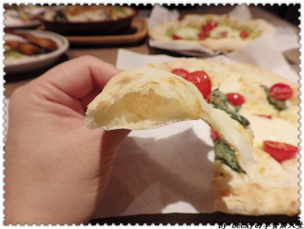 <捷運中山國中站>輕義食尚/客意自選/客製化/平價、高CP值套餐美食/Pizza CreAfe客意比薩—民權店