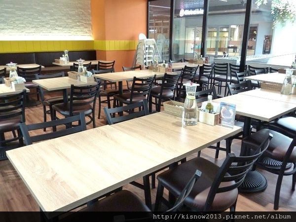 chips7-室內.JPG chips7-室內.JPG