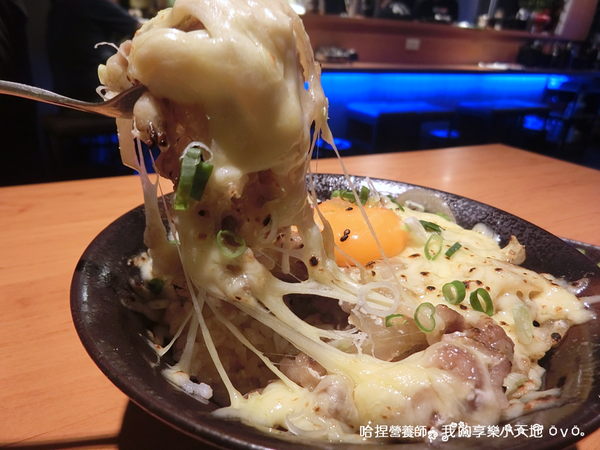 《JB 極品居酒屋》肉食者天堂，超推起司牛丼、天使紅蝦頭有包飯！華視附近巷弄美食，近國父紀念館站，東區美食