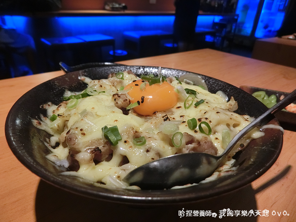 《JB 極品居酒屋》肉食者天堂，超推起司牛丼、天使紅蝦頭有包飯！華視附近巷弄美食，近國父紀念館站，東區美食