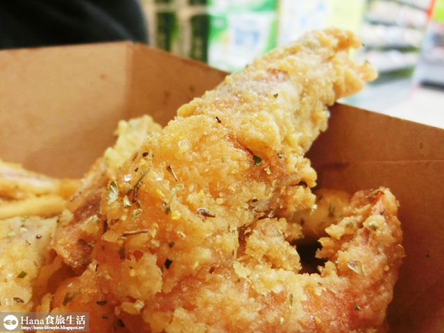 【新北板橋】海杯杯義式炸海鮮 | 湳雅夜市美食 檢驗合格新鮮食材 酥脆外皮不油膩 平價奢華享受