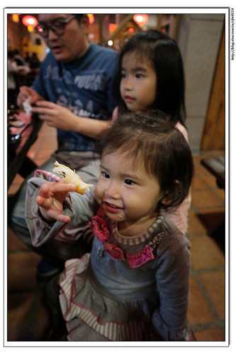 【桃園食記】桃園市‧活跳跳活蝦餐廳(桃園活蝦/桃園活蝦料理/桃園海鮮餐廳) 適合家庭、親友聚餐 附設親子遊戲區