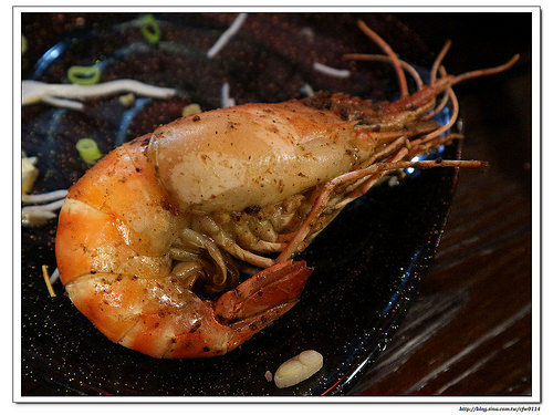 【桃園食記】桃園市‧活跳跳活蝦餐廳(桃園活蝦/桃園活蝦料理/桃園海鮮餐廳) 適合家庭、親友聚餐 附設親子遊戲區