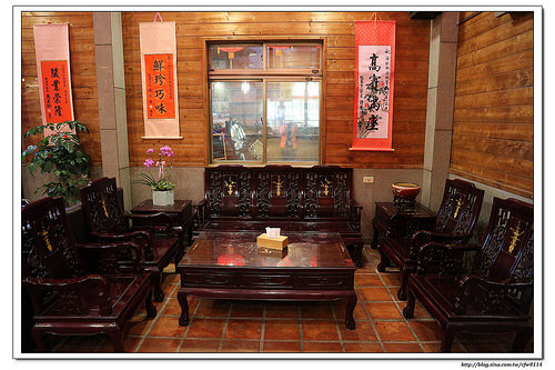 【桃園食記】桃園市‧活跳跳活蝦餐廳(桃園活蝦/桃園活蝦料理/桃園海鮮餐廳) 適合家庭、親友聚餐 附設親子遊戲區