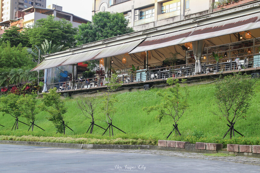 【碧潭餐廳推薦】碧水堂台灣茶食館水岸景觀餐廳，火鍋/鐵板/下午茶/飲品 (附菜單)