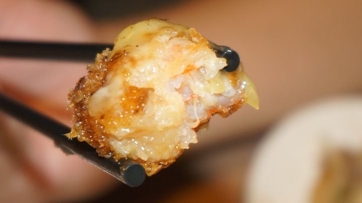 【台北內湖 美食】川老爺麻辣鍋，好吃湯底火鍋料!!熱炒加值/溫體牛買一送一/螃蟹豪華海鮮拼盤/現正限時升級優惠中呀!!/捷運葫洲站