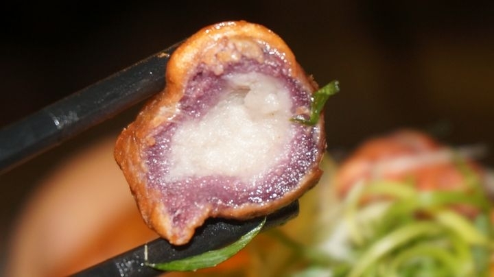 【台北內湖 美食】川老爺麻辣鍋，好吃湯底火鍋料!!熱炒加值/溫體牛買一送一/螃蟹豪華海鮮拼盤/現正限時升級優惠中呀!!/捷運葫洲站