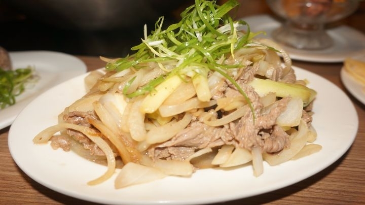 【台北內湖 美食】川老爺麻辣鍋，好吃湯底火鍋料!!熱炒加值/溫體牛買一送一/螃蟹豪華海鮮拼盤/現正限時升級優惠中呀!!/捷運葫洲站