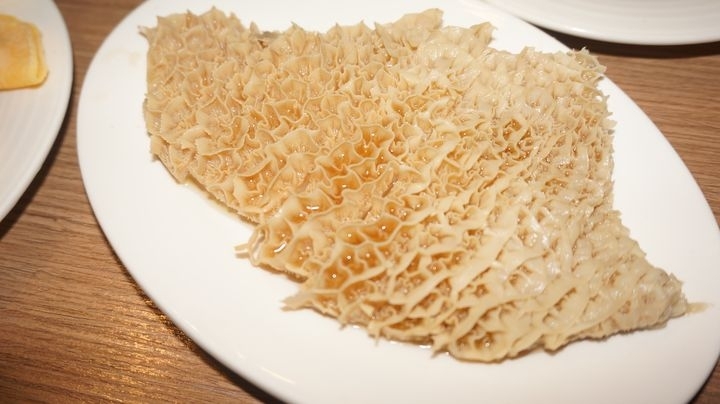 【台北內湖 美食】川老爺麻辣鍋，好吃湯底火鍋料!!熱炒加值/溫體牛買一送一/螃蟹豪華海鮮拼盤/現正限時升級優惠中呀!!/捷運葫洲站