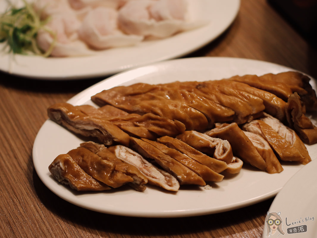 內湖麻辣鍋》川老爺麻辣鍋，吃鍋配熱炒，精緻單點火鍋推薦 - Lexies Blog，寫食派