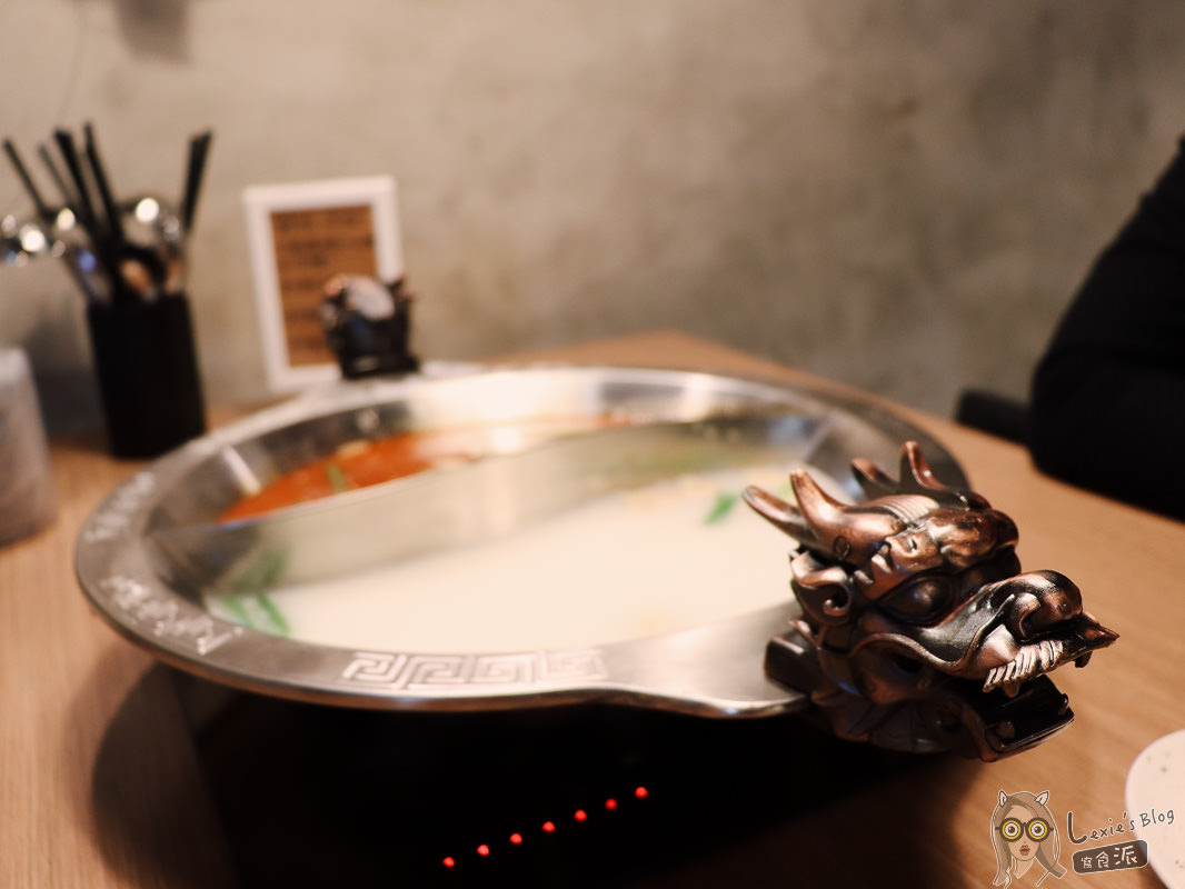 內湖麻辣鍋》川老爺麻辣鍋，吃鍋配熱炒，精緻單點火鍋推薦 - Lexies Blog，寫食派