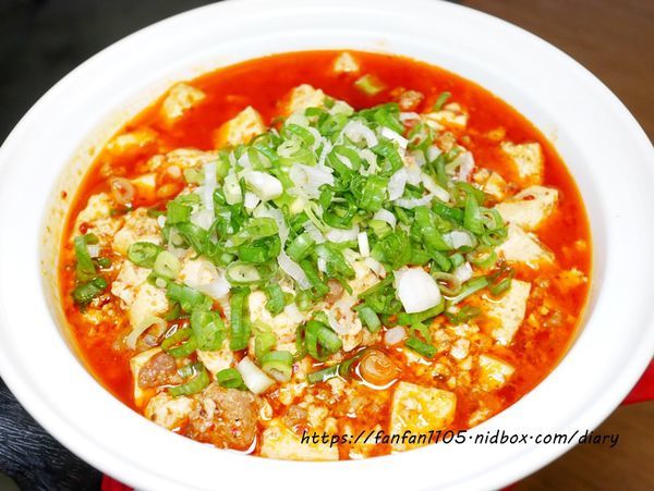 【內湖麻辣鍋】川老爺麻辣鍋 #四川料 #川菜 #麻辣鍋 #皮蛋牛骨鍋 #鍋底白飯無限供應 (26).JPG