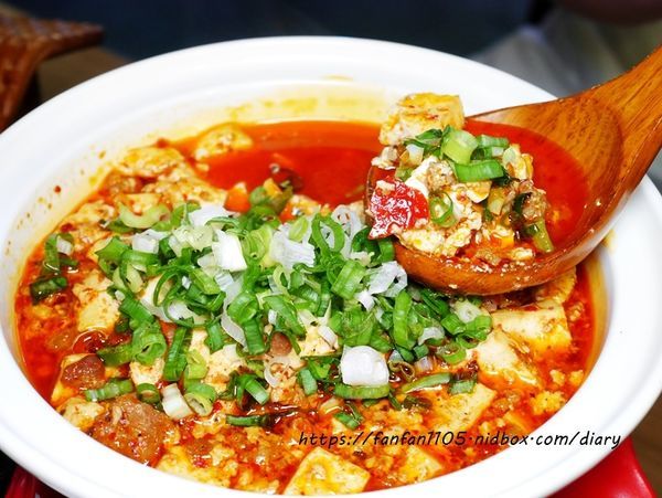 【內湖麻辣鍋】川老爺麻辣鍋 #四川料 #川菜 #麻辣鍋 #皮蛋牛骨鍋 #鍋底白飯無限供應 (43).JPG