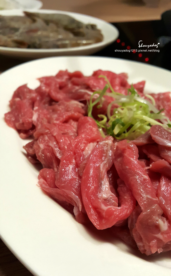 川老爺麻辣鍋:【單點鍋物】熱炒X溫體牛 美味滿點的川老爺麻辣鍋