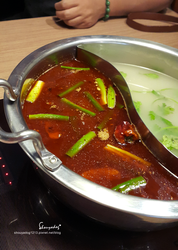 川老爺麻辣鍋:【單點鍋物】熱炒X溫體牛 美味滿點的川老爺麻辣鍋