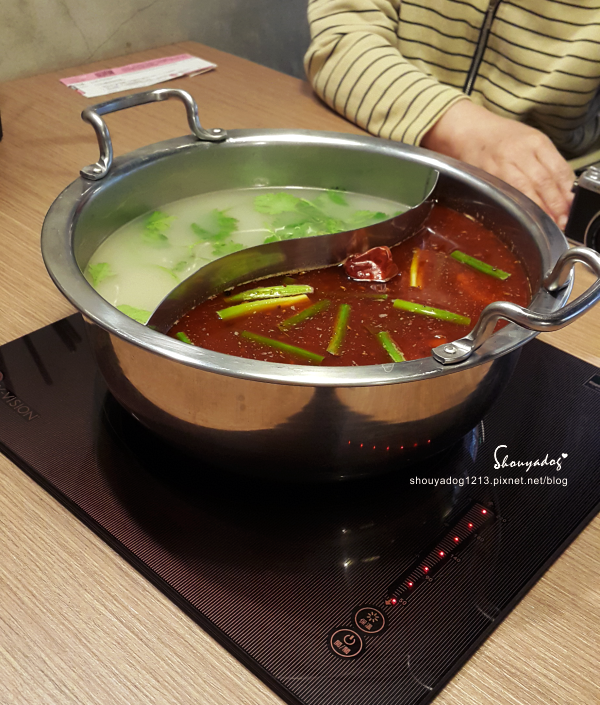 川老爺麻辣鍋:【單點鍋物】熱炒X溫體牛 美味滿點的川老爺麻辣鍋