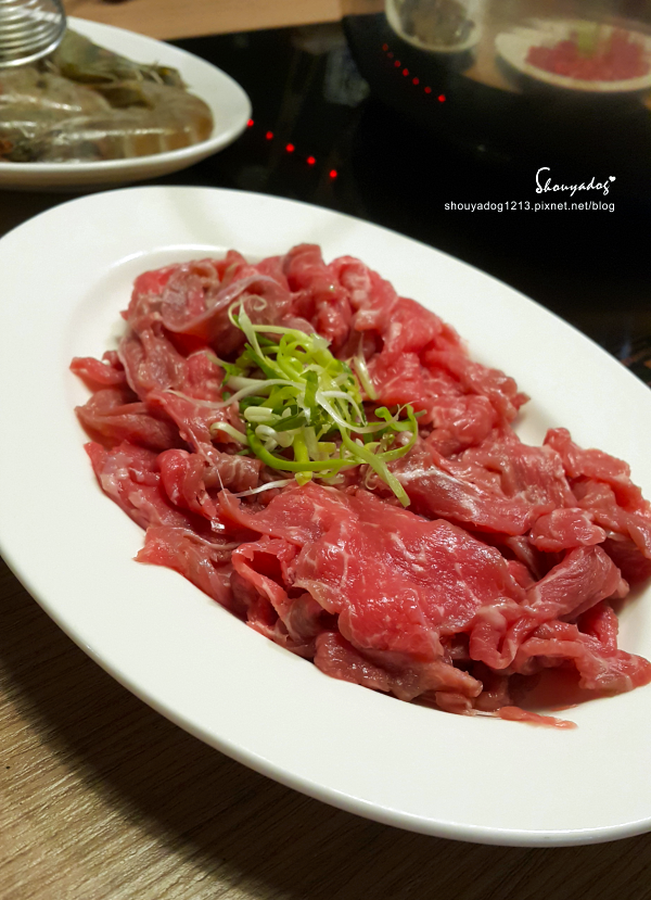 川老爺麻辣鍋:【單點鍋物】熱炒X溫體牛 美味滿點的川老爺麻辣鍋
