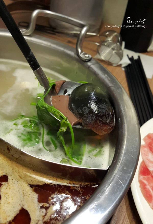 川老爺麻辣鍋:【單點鍋物】熱炒X溫體牛 美味滿點的川老爺麻辣鍋