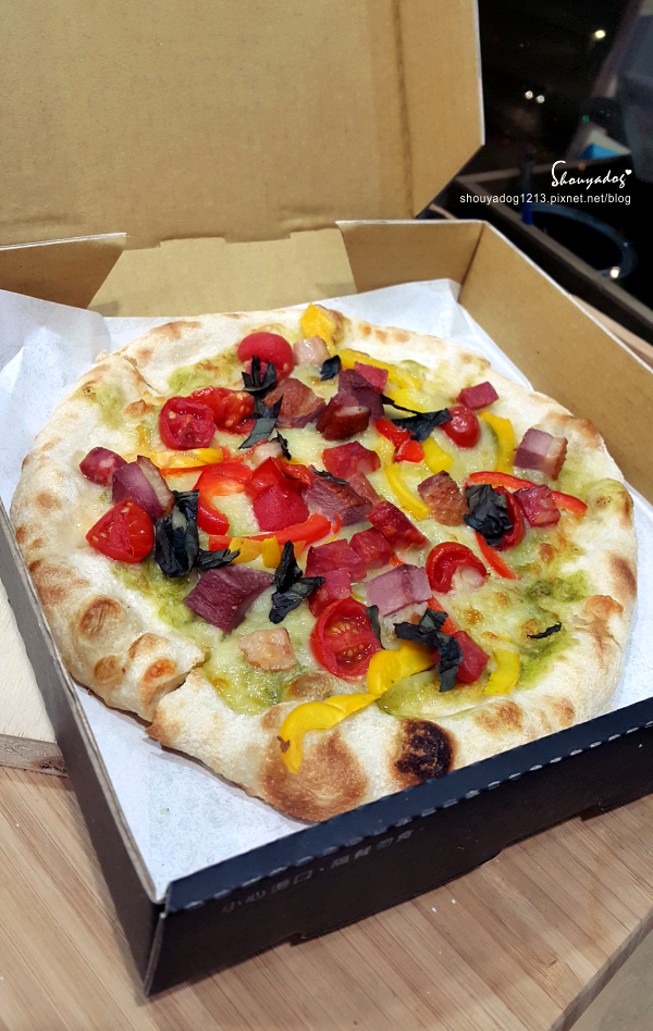 Pizza CreAfe客意比薩(民權店)：【義式餐廳】來二訪囉~ Pizza CreAfe' 客意比薩-民權店