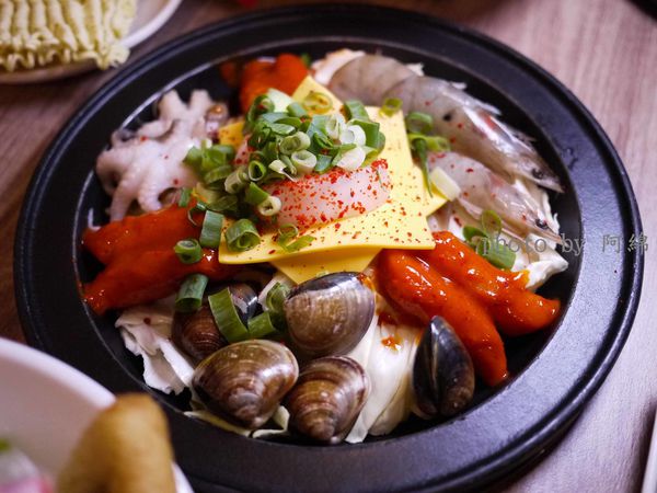 【桃園韓式】劉震川日韓大食館 廣豐新天地-高CP值火烤兩吃個人小火鍋.韓式烤肉/日式火鍋/八德美食/八德韓式