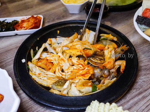 【桃園韓式】劉震川日韓大食館 廣豐新天地-高CP值火烤兩吃個人小火鍋.韓式烤肉/日式火鍋/八德美食/八德韓式