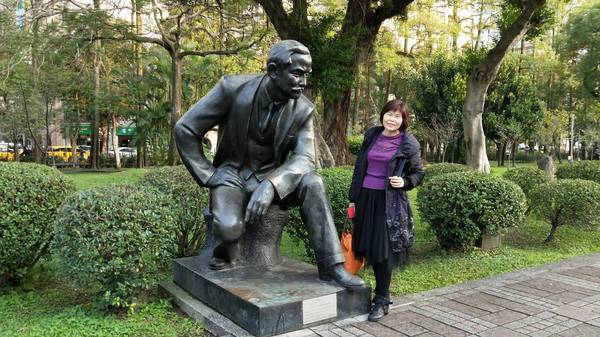 鮮芋仙(台北忠孝旗艦店)：《台北東區精緻甜品》寒冬中來碗『紫耀杏福』甜品，暖心暖胃的把幸福帶回家-『鮮芋仙-台北忠孝旗艦店』