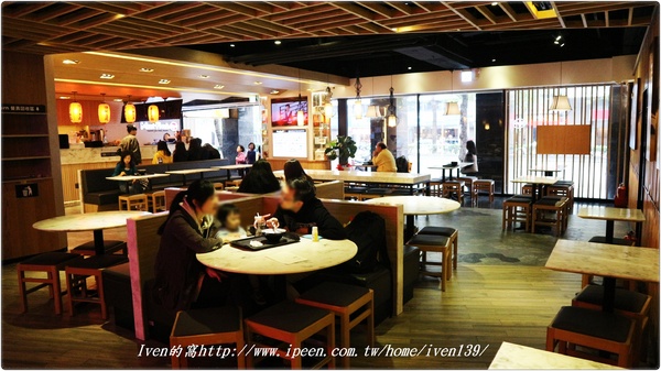 鮮芋仙(台北忠孝旗艦店)：《台北東區精緻甜品》寒冬中來碗『紫耀杏福』甜品，暖心暖胃的把幸福帶回家-『鮮芋仙-台北忠孝旗艦店』