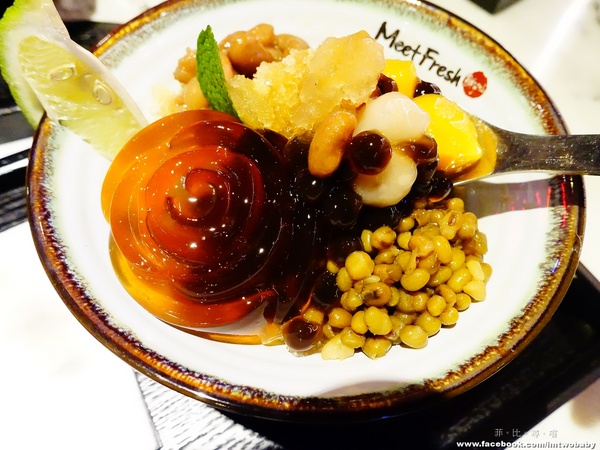 鮮芋仙(台北忠孝旗艦店):【捷運美食】鮮芋仙台北忠孝旗艦店 顛覆傳統的專屬手感精緻甜品 今夏IG打卡新熱點!捷運國父紀念館站 鮮芋仙(台北忠孝旗艦店):【捷運美食】鮮芋仙台北忠孝旗艦店 顛覆傳統的專屬手感精緻甜品 今夏IG打卡新熱點!捷運國父紀念館站