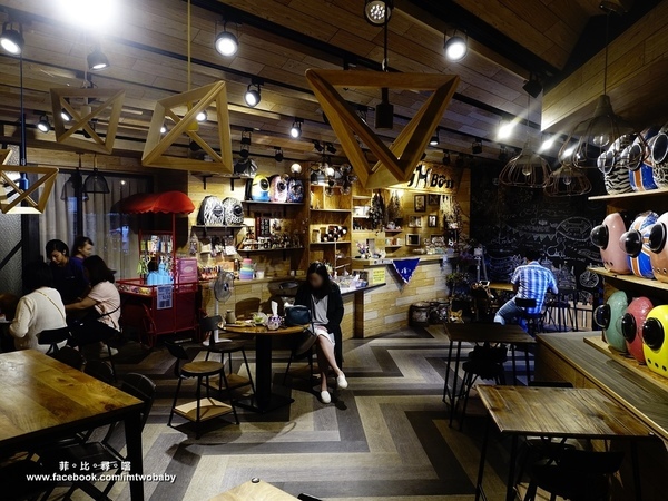 Dog Boss 寵物友善餐廳:【捷運美食】Dog Boss 寵物友善餐廳 現點現作餐點用心 旺星人開心玩翻天!客製寵物蛋糕/捷運景安站