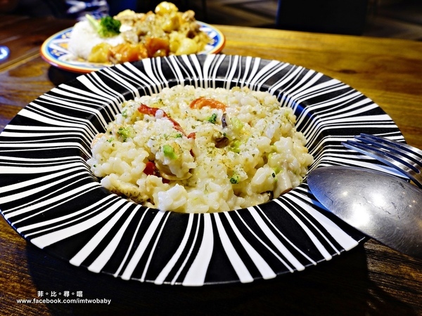 Dog Boss 寵物友善餐廳:【捷運美食】Dog Boss 寵物友善餐廳 現點現作餐點用心 旺星人開心玩翻天!客製寵物蛋糕/捷運景安站