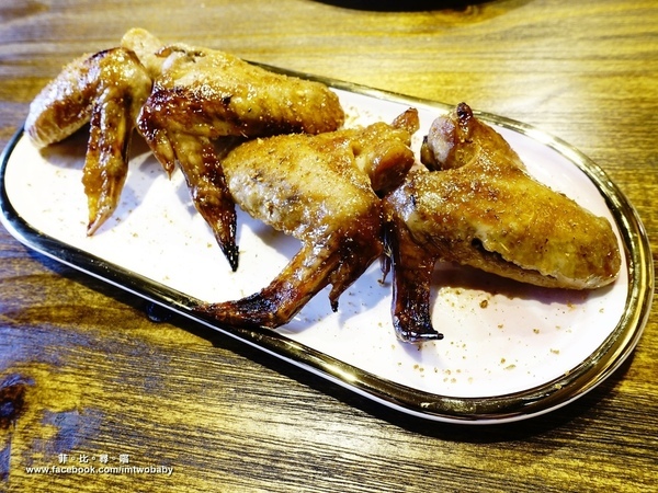 Dog Boss 寵物友善餐廳:【捷運美食】Dog Boss 寵物友善餐廳 現點現作餐點用心 旺星人開心玩翻天!客製寵物蛋糕/捷運景安站